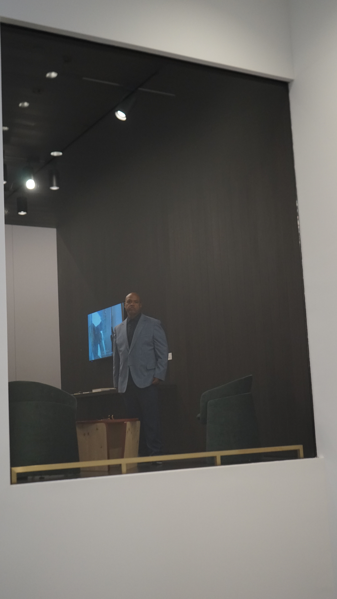Gallery Reflection · Solo